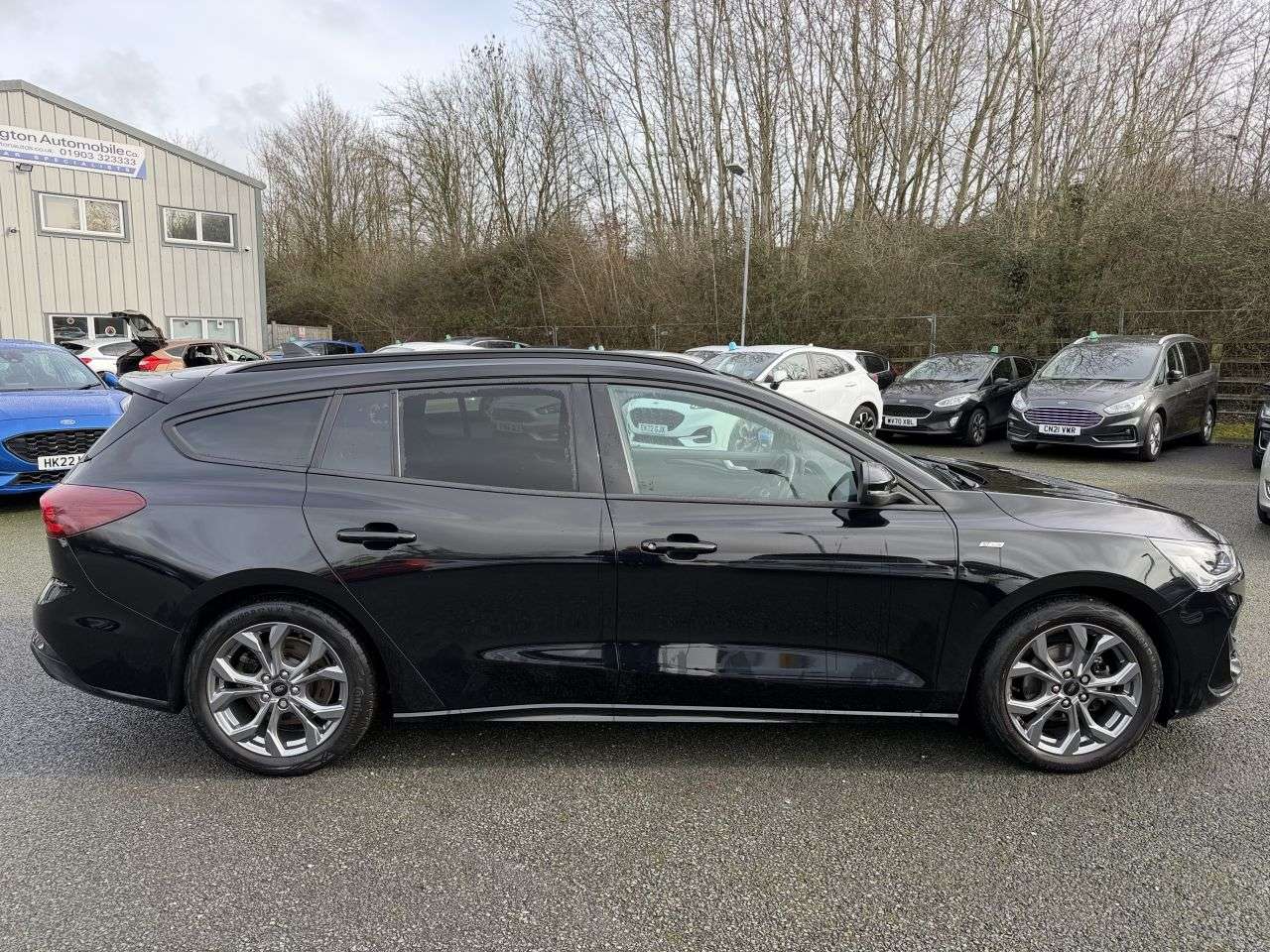 A 2024 FORD FOCUS 1.0 ST LINE MHEV 125 A 2024 FORD FOCUS 1.0 ST LINE MHEV 125