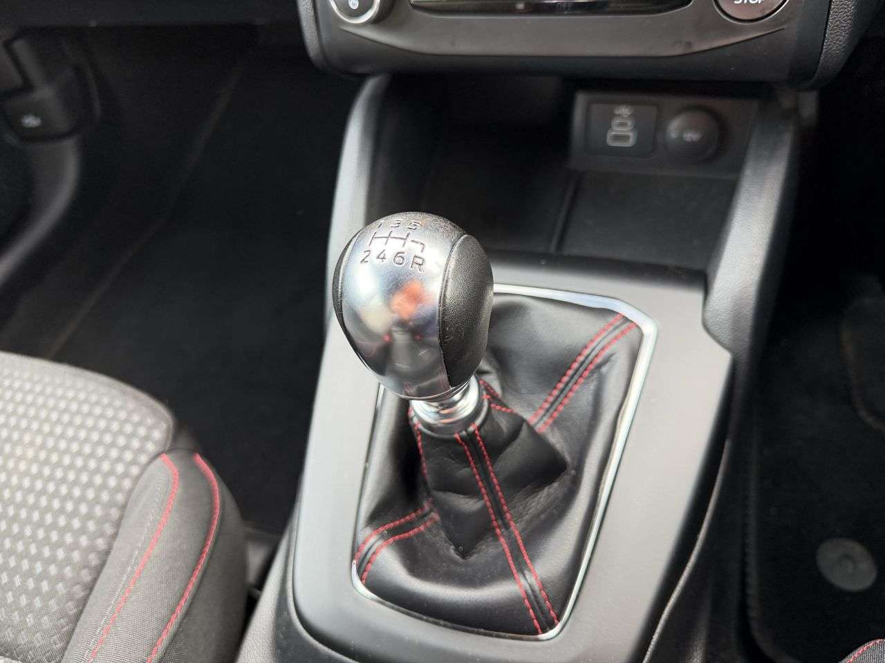 2024 FORD FOCUS 2024 FORD FOCUS