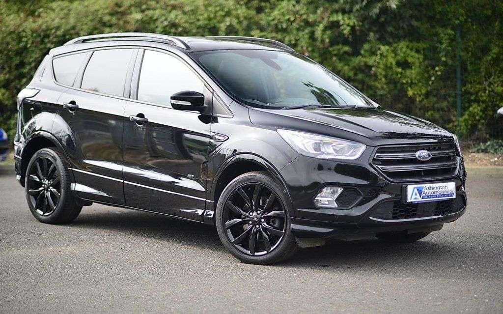 A 2017 FORD KUGA 2.0 TDCI ST LINE X AWD 180 A 2017 FORD KUGA 2.0 TDCI ST LINE X AWD 180