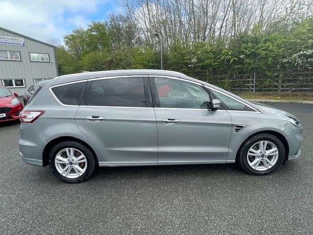 A 2021 FORD S-MAX 2.0 TDCI ECOBLUE TITANIUM AUTOMATIC LUX PACK 150 A 2021 FORD S-MAX 2.0 TDCI ECOBLUE TITANIUM AUTOMATIC LUX PACK 150