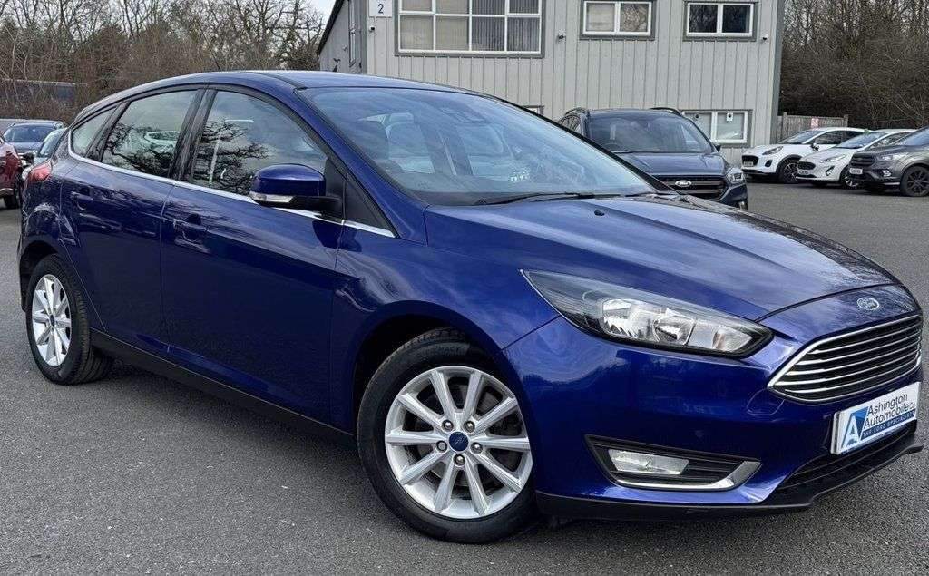 A 2013 FORD FOCUS 1.6 TITANIUM NAVIGATOR AUTOMATIC 125 A 2013 FORD FOCUS 1.6 TITANIUM NAVIGATOR AUTOMATIC 125