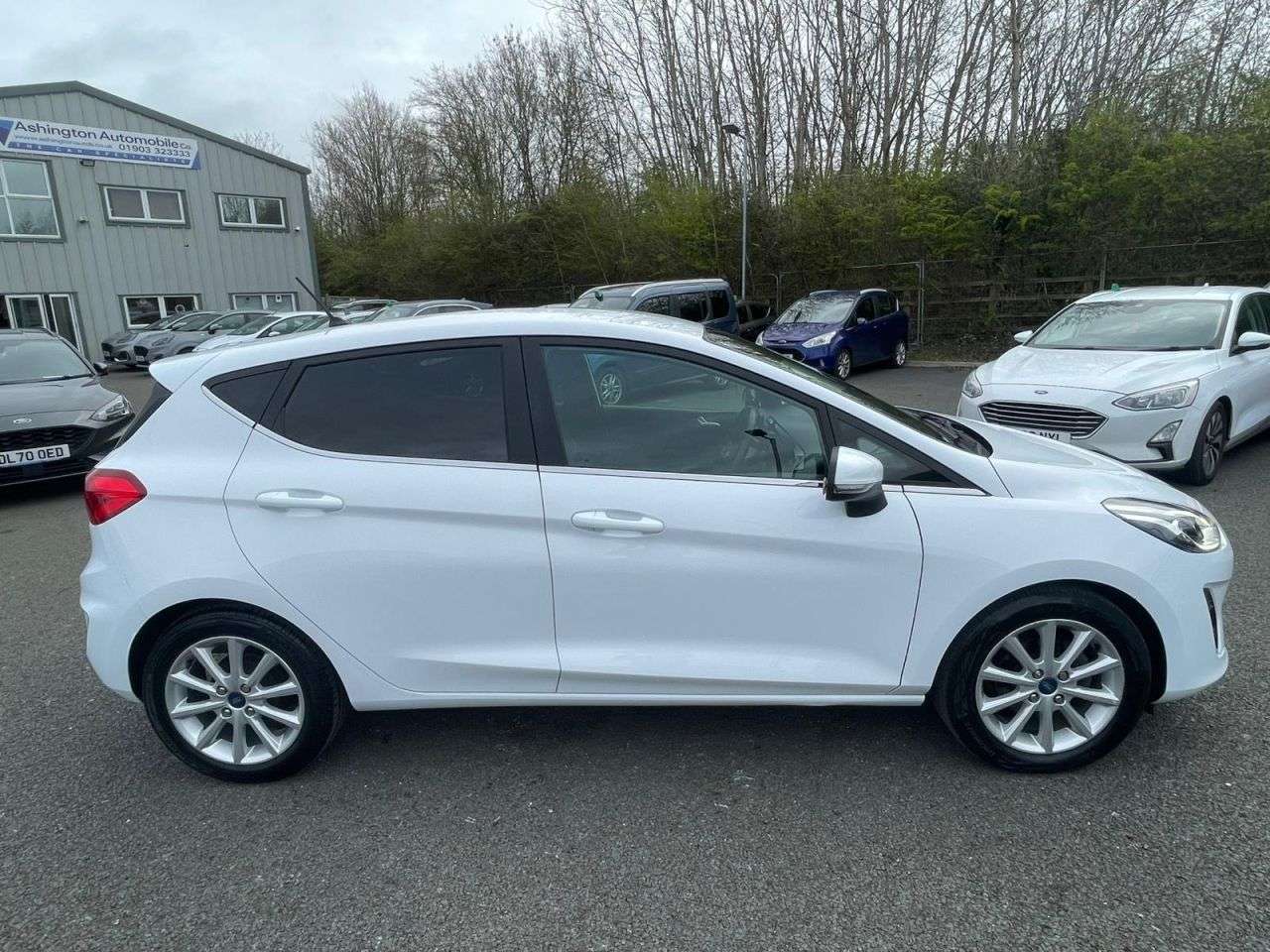 A 2017 FORD FIESTA 1.0 TITANIUM 100 A 2017 FORD FIESTA 1.0 TITANIUM 100