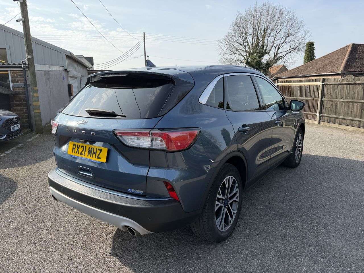 A 2021 FORD KUGA 1.5 TDCI ECOBLUE TITANIUM EDITION 120 A 2021 FORD KUGA 1.5 TDCI ECOBLUE TITANIUM EDITION 120