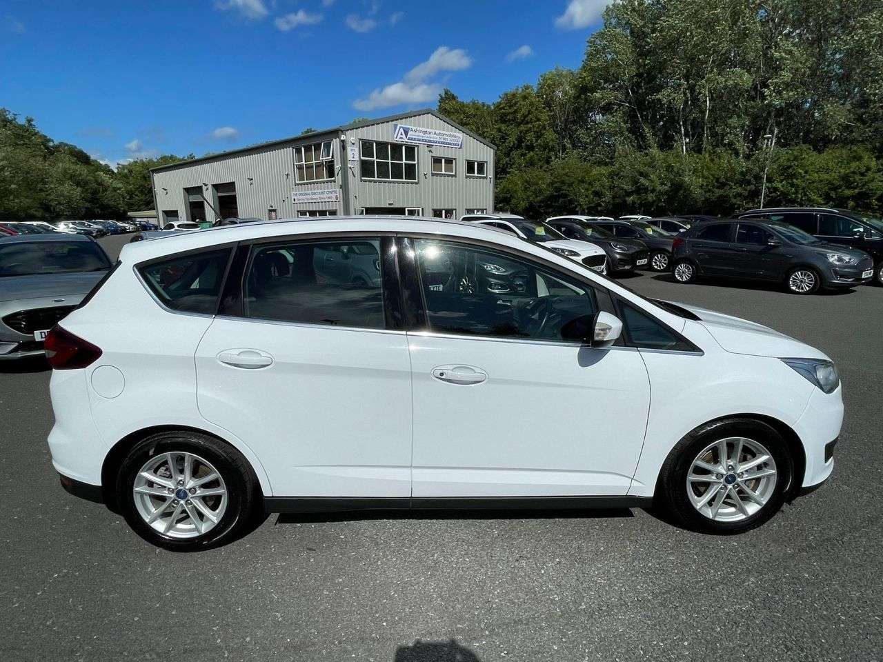 A 2017 FORD C-MAX 1.0 ZETEC 125 A 2017 FORD C-MAX 1.0 ZETEC 125