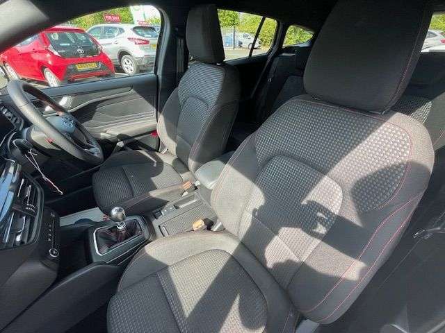 2025 FORD FOCUS 2025 FORD FOCUS