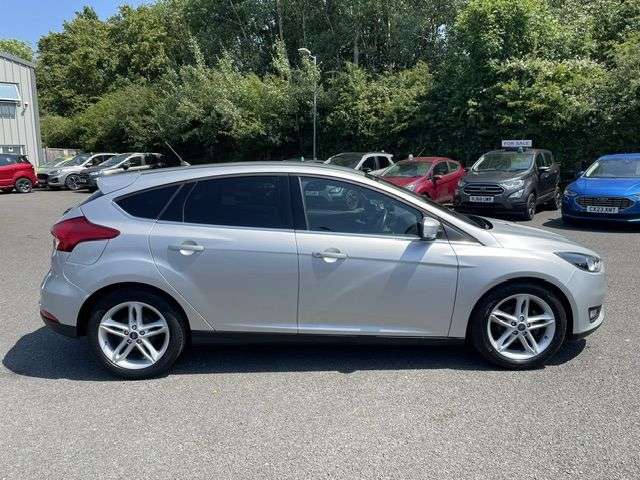 A 2018 FORD FOCUS 1.0 ZETEC 125 A 2018 FORD FOCUS 1.0 ZETEC 125