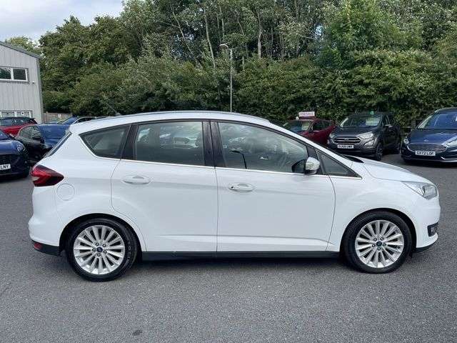 A 2018 FORD C-MAX 1.0 TITANIUM 125 A 2018 FORD C-MAX 1.0 TITANIUM 125