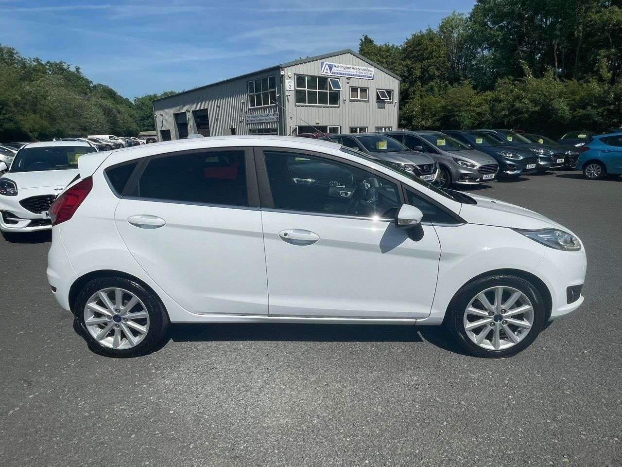 A 2015 FORD FIESTA 1.0 TITANIUM 125 A 2015 FORD FIESTA 1.0 TITANIUM 125
