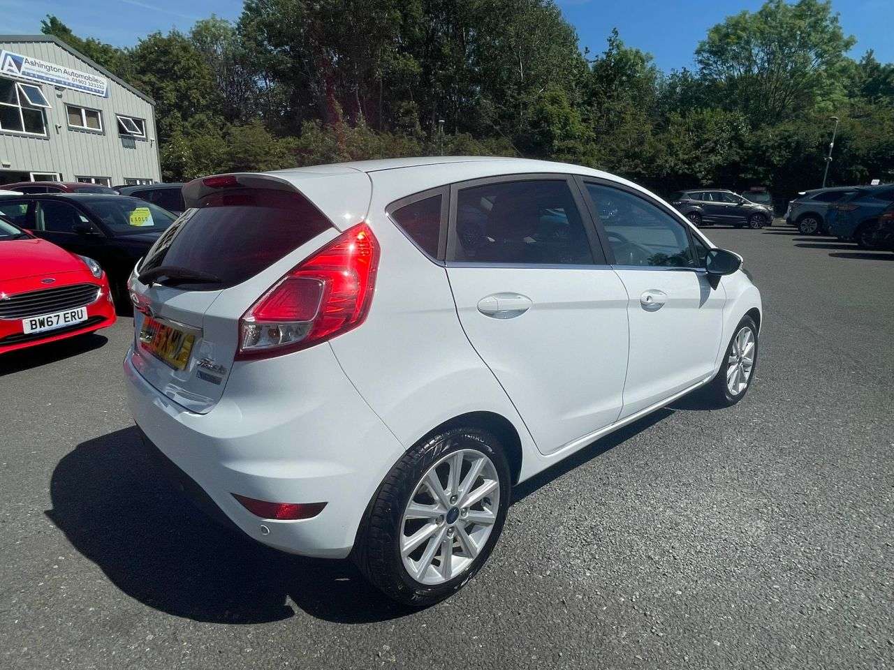 A 2015 FORD FIESTA 1.0 TITANIUM 125 A 2015 FORD FIESTA 1.0 TITANIUM 125