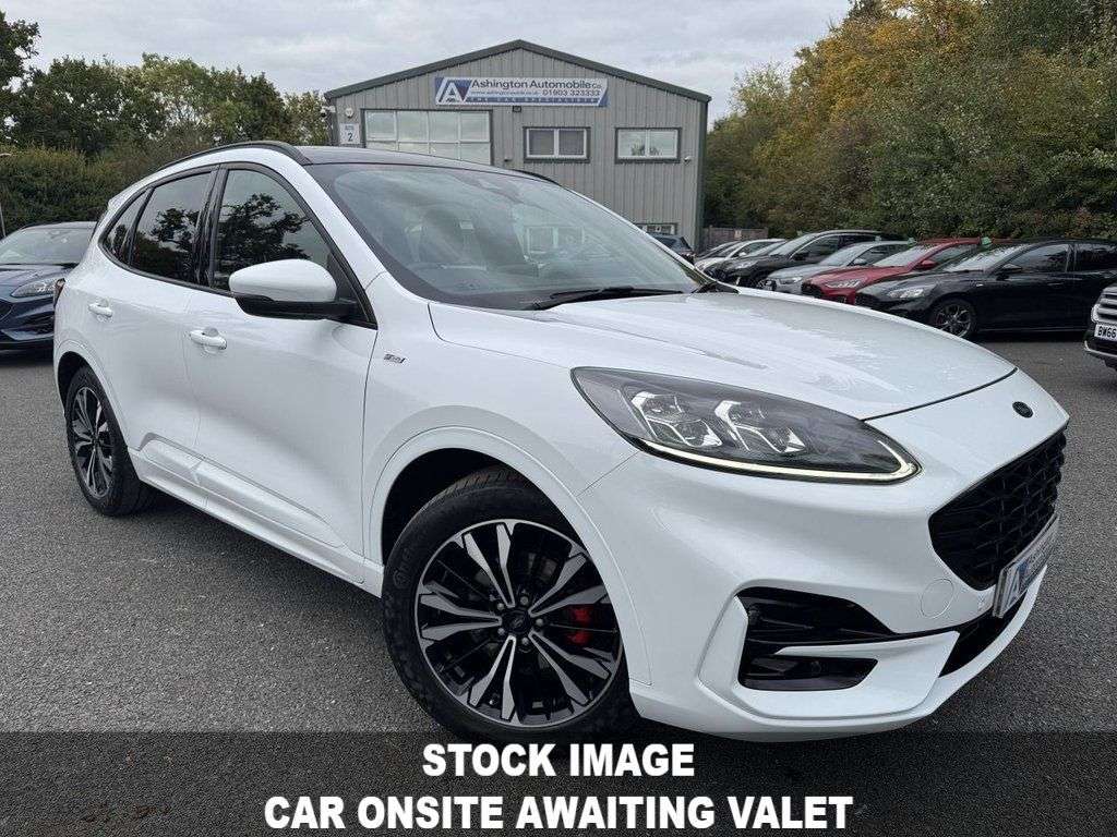 A 2023 FORD KUGA 2.5H ST LINE X EDITION HYBRID AUTOMATIC 190 A 2023 FORD KUGA 2.5H ST LINE X EDITION HYBRID AUTOMATIC 190