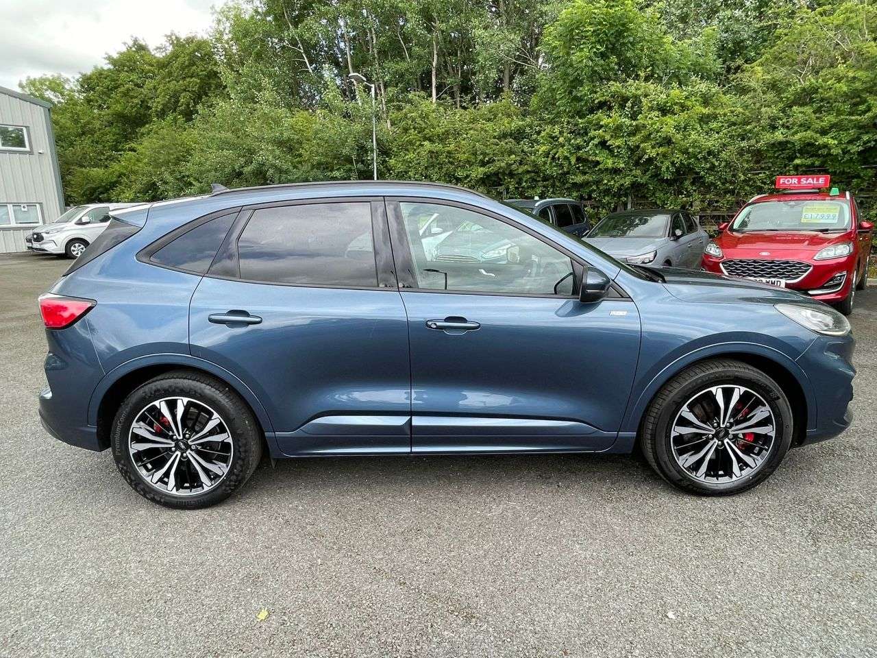 A 2021 FORD KUGA 2.5H ST LINE X PLUG IN HYBRID AUTOMATIC 225 A 2021 FORD KUGA 2.5H ST LINE X PLUG IN HYBRID AUTOMATIC 225