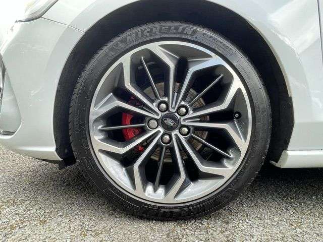 2023 FORD FOCUS 2023 FORD FOCUS