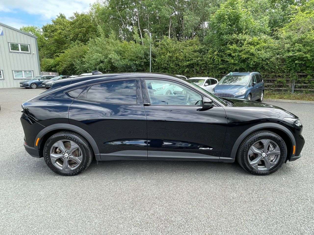 A 2022 FORD MUSTANG MACH-E STANDARD RANGE 70KWH 290 A 2022 FORD MUSTANG MACH-E STANDARD RANGE 70KWH 290