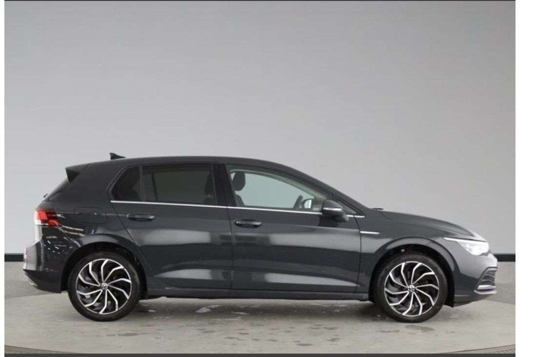 A 2023 VOLKSWAGEN GOLF 1.5 TSI Style Edition Hatchback 5dr Petrol Manual Euro 6 (s/s) (150 ps) A 2023 VOLKSWAGEN GOLF 1.5 TSI Style Edition Hatchback 5dr Petrol Manual Euro 6 (s/s) (150 ps)