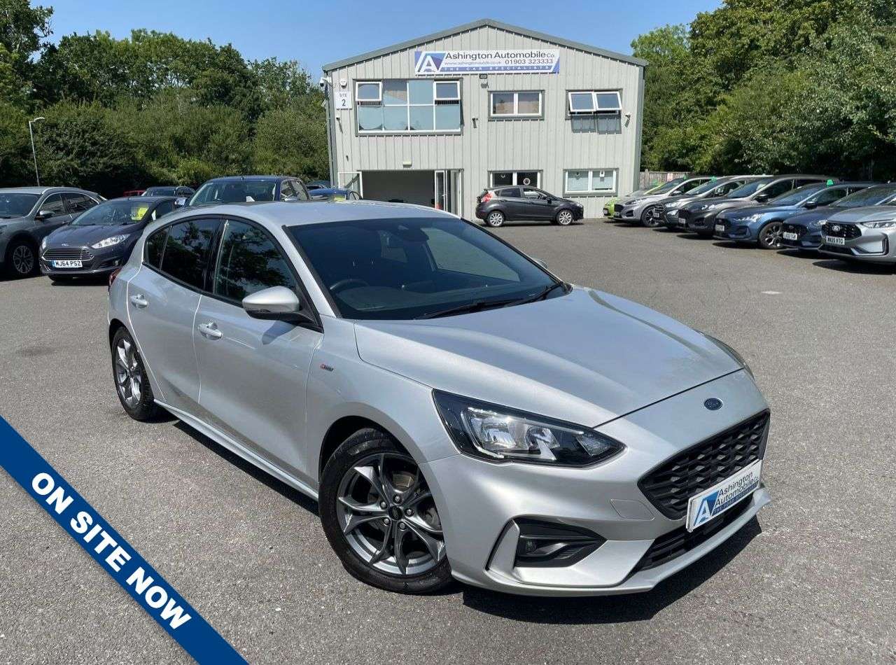 A 2019 FORD FOCUS 1.0 ST LINE 125 A 2019 FORD FOCUS 1.0 ST LINE 125