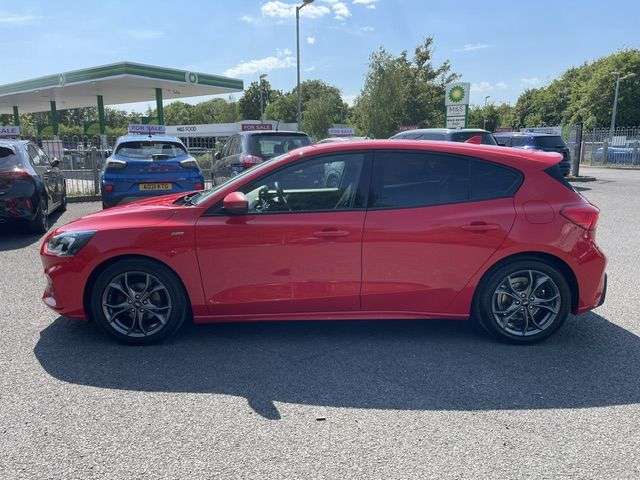 A 2019 FORD FOCUS ST-LINE TDCI A 2019 FORD FOCUS ST-LINE TDCI