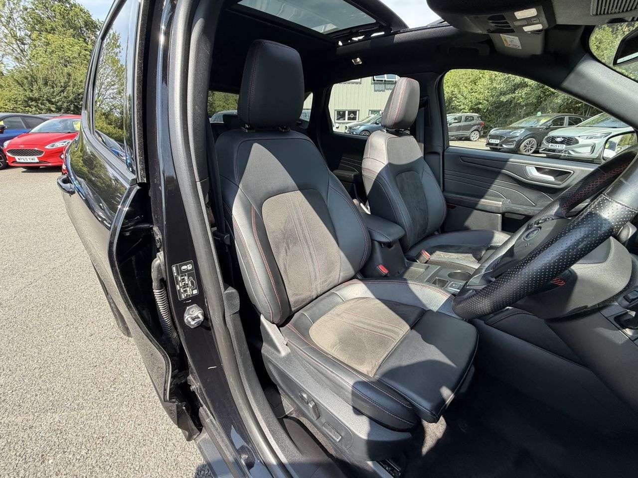 2025 FORD KUGA 2025 FORD KUGA