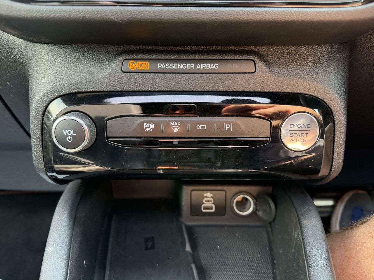 2025 FORD KUGA 2025 FORD KUGA