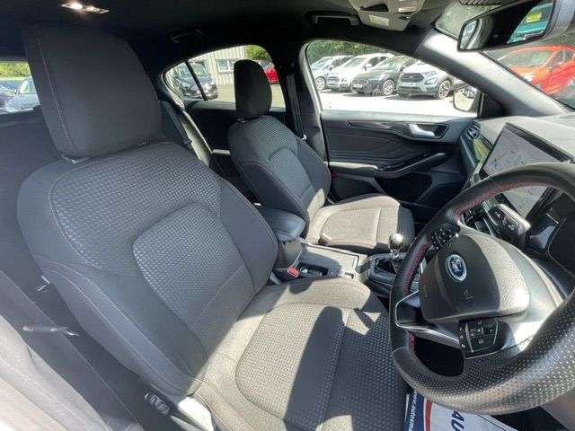 2023 FORD FOCUS 2023 FORD FOCUS