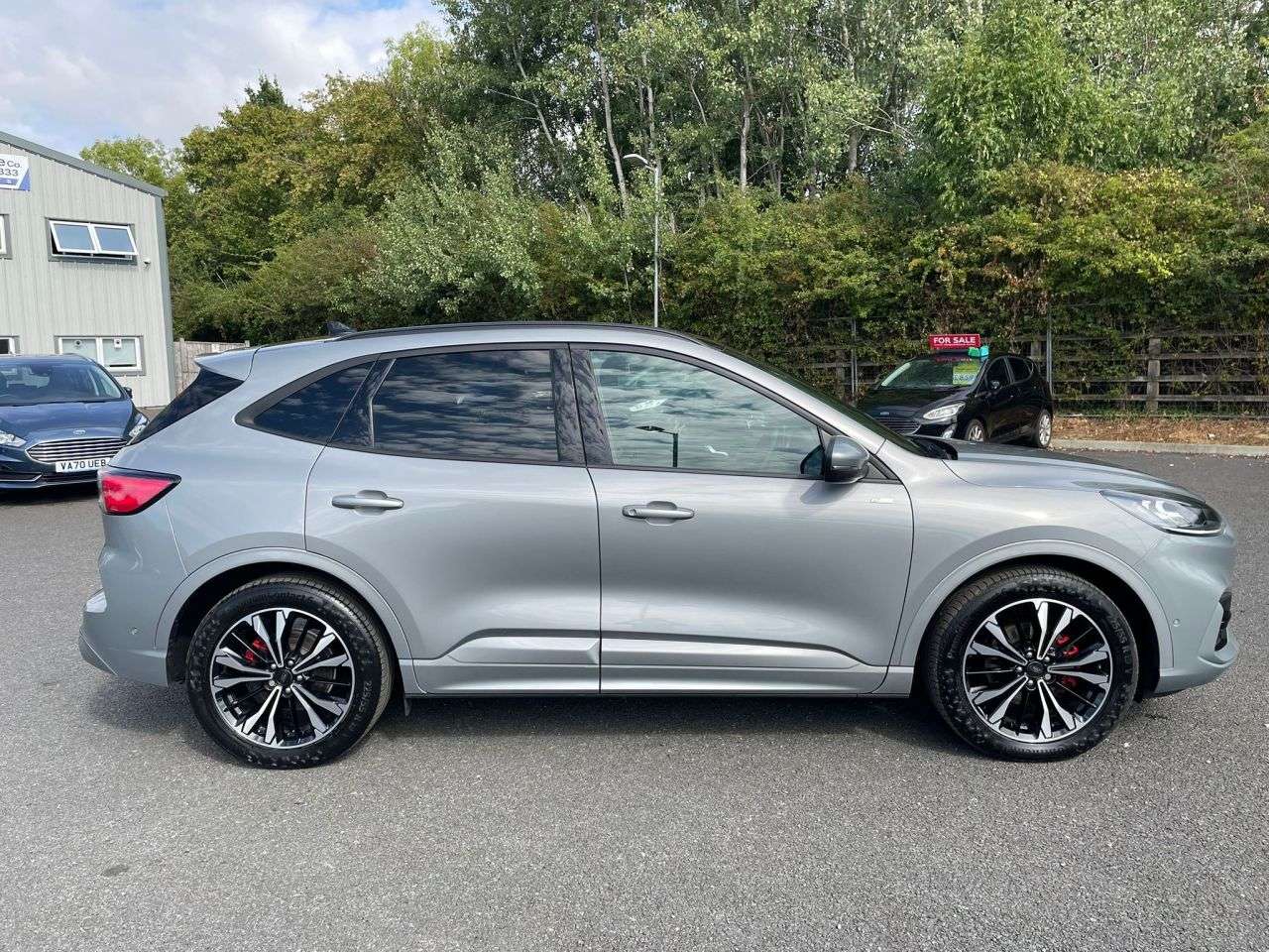 A 2023 FORD KUGA 2.5H ST LINE X EDITION HYBRID AUTOMATIC 190 A 2023 FORD KUGA 2.5H ST LINE X EDITION HYBRID AUTOMATIC 190