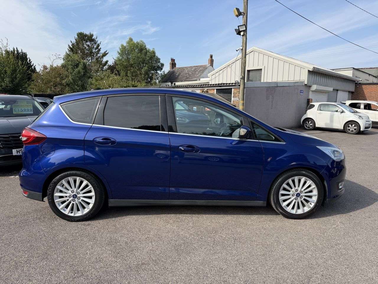 A 2017 FORD C-MAX 1.0 TITANIUM 125 A 2017 FORD C-MAX 1.0 TITANIUM 125