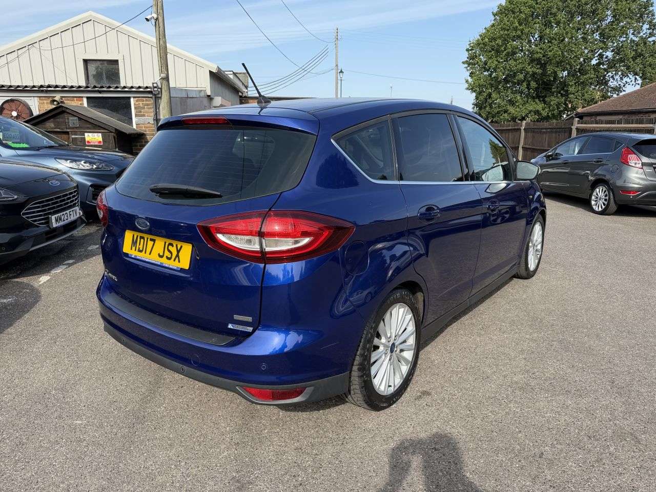 A 2017 FORD C-MAX 1.0 TITANIUM 125 A 2017 FORD C-MAX 1.0 TITANIUM 125