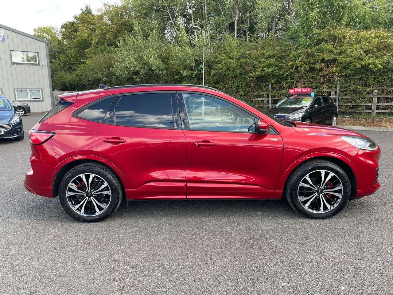 A 2023 FORD KUGA 2.5H ST LINE X EDITION HYBRID AUTOMAITC 190 A 2023 FORD KUGA 2.5H ST LINE X EDITION HYBRID AUTOMAITC 190