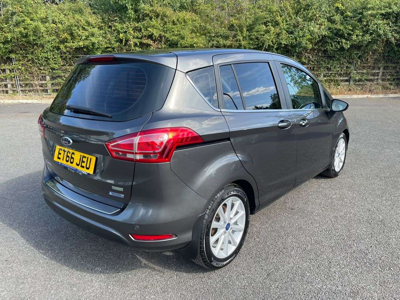 A 2017 FORD B-MAX 1.0 TITANIUM NAVIGATOR 100 A 2017 FORD B-MAX 1.0 TITANIUM NAVIGATOR 100