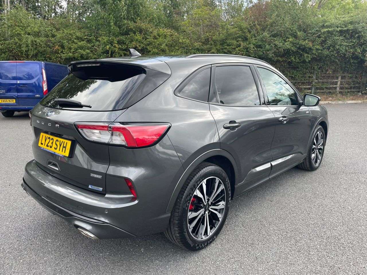 A 2023 FORD KUGA 2.5H ST LINE X EDITION HYBRID AUTOMATIC 190 A 2023 FORD KUGA 2.5H ST LINE X EDITION HYBRID AUTOMATIC 190
