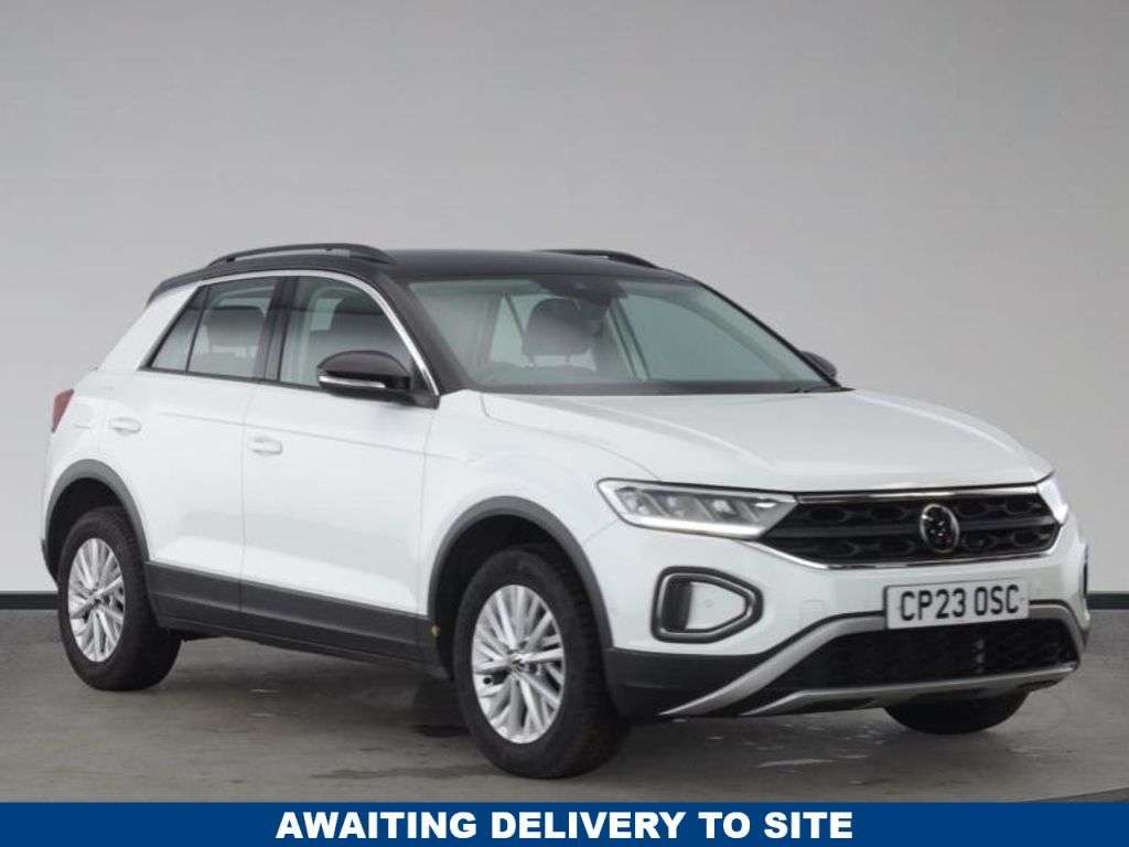 A 2023 VOLKSWAGEN T-ROC 1.0 TSI LIFE A 2023 VOLKSWAGEN T-ROC 1.0 TSI LIFE