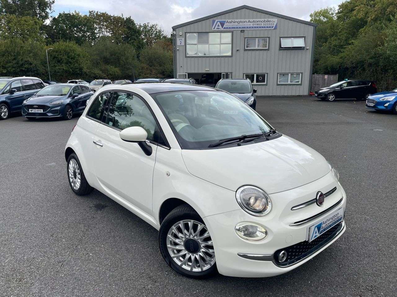 A 2017 FIAT 500 1.2 LOUNGE A 2017 FIAT 500 1.2 LOUNGE