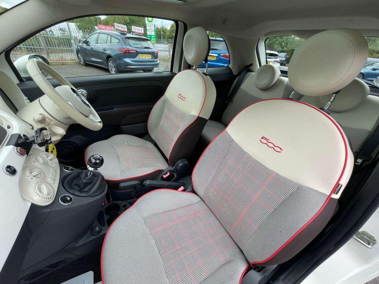2017 FIAT 500 2017 FIAT 500