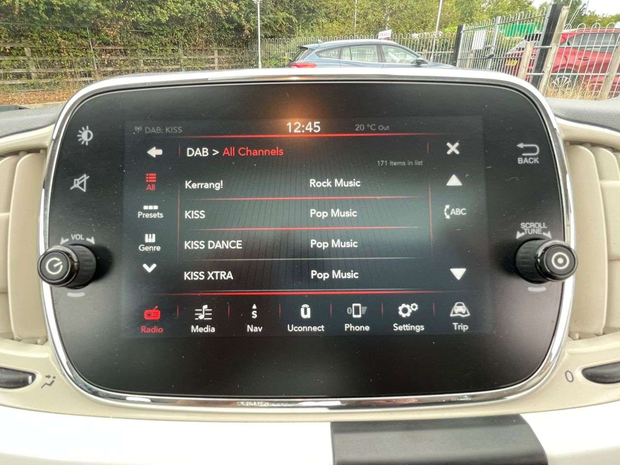 2017 FIAT 500 2017 FIAT 500