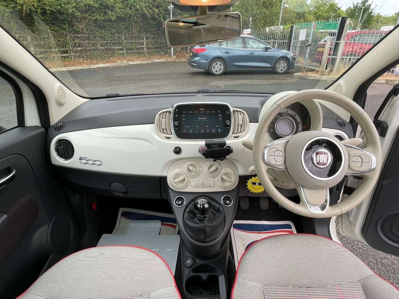2017 FIAT 500 2017 FIAT 500