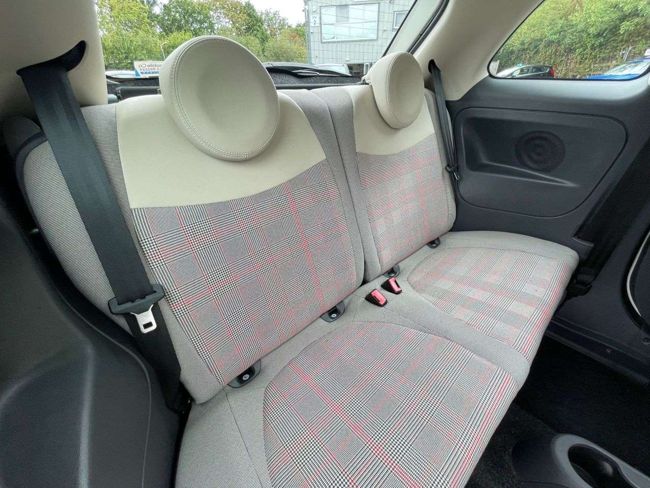 2017 FIAT 500 2017 FIAT 500