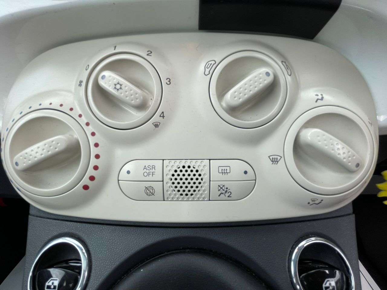 2017 FIAT 500 2017 FIAT 500