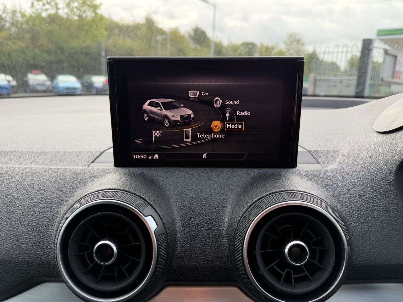 2020 AUDI Q2 2020 AUDI Q2