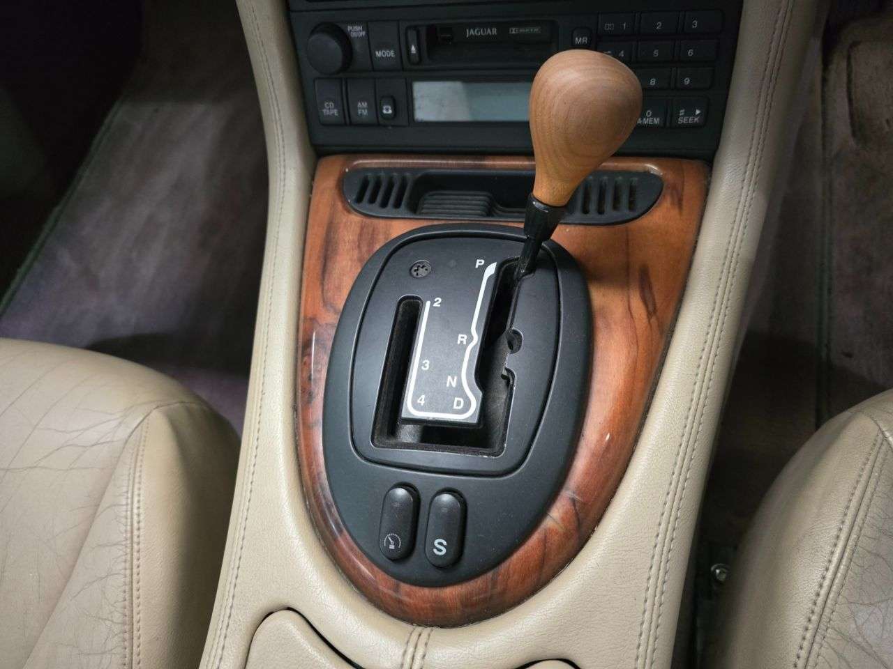 2000 JAGUAR XJR 2000 JAGUAR XJR