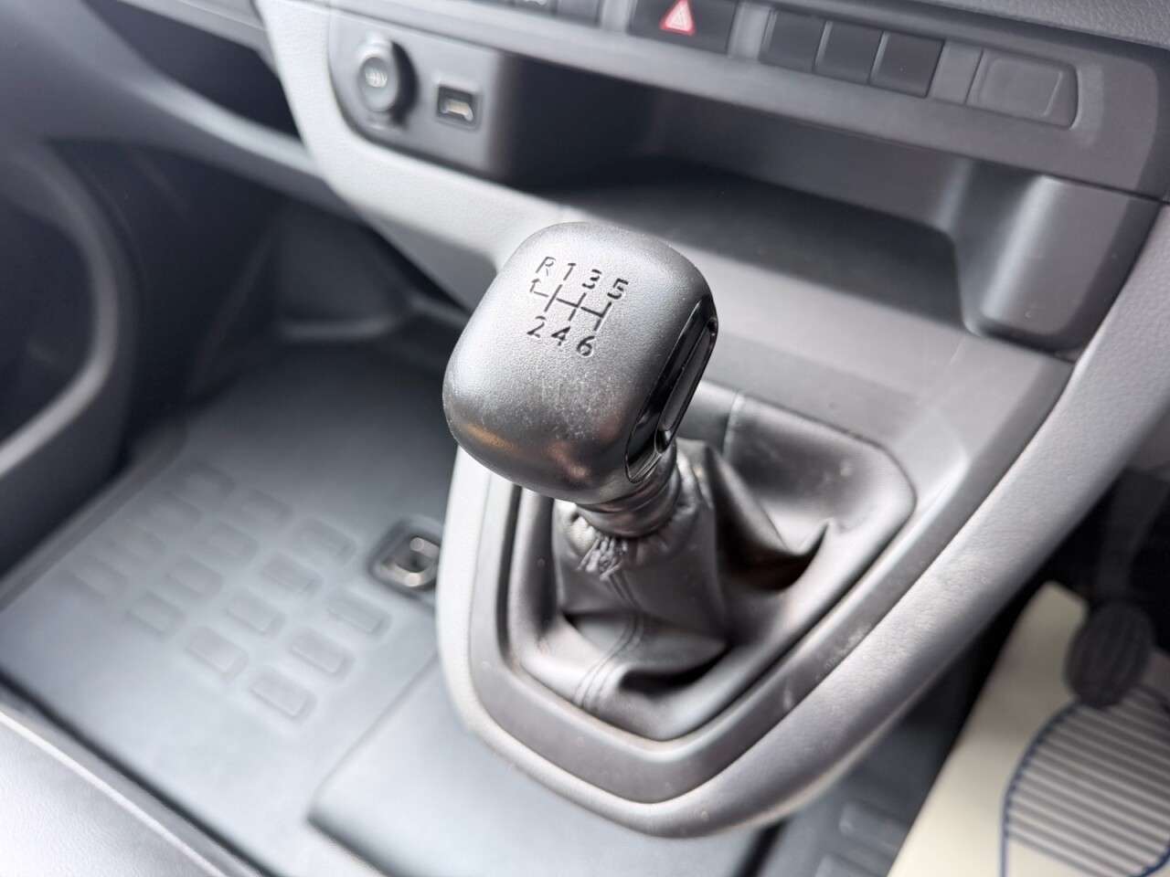 2019 VAUXHALL VIVARO 2019 VAUXHALL VIVARO