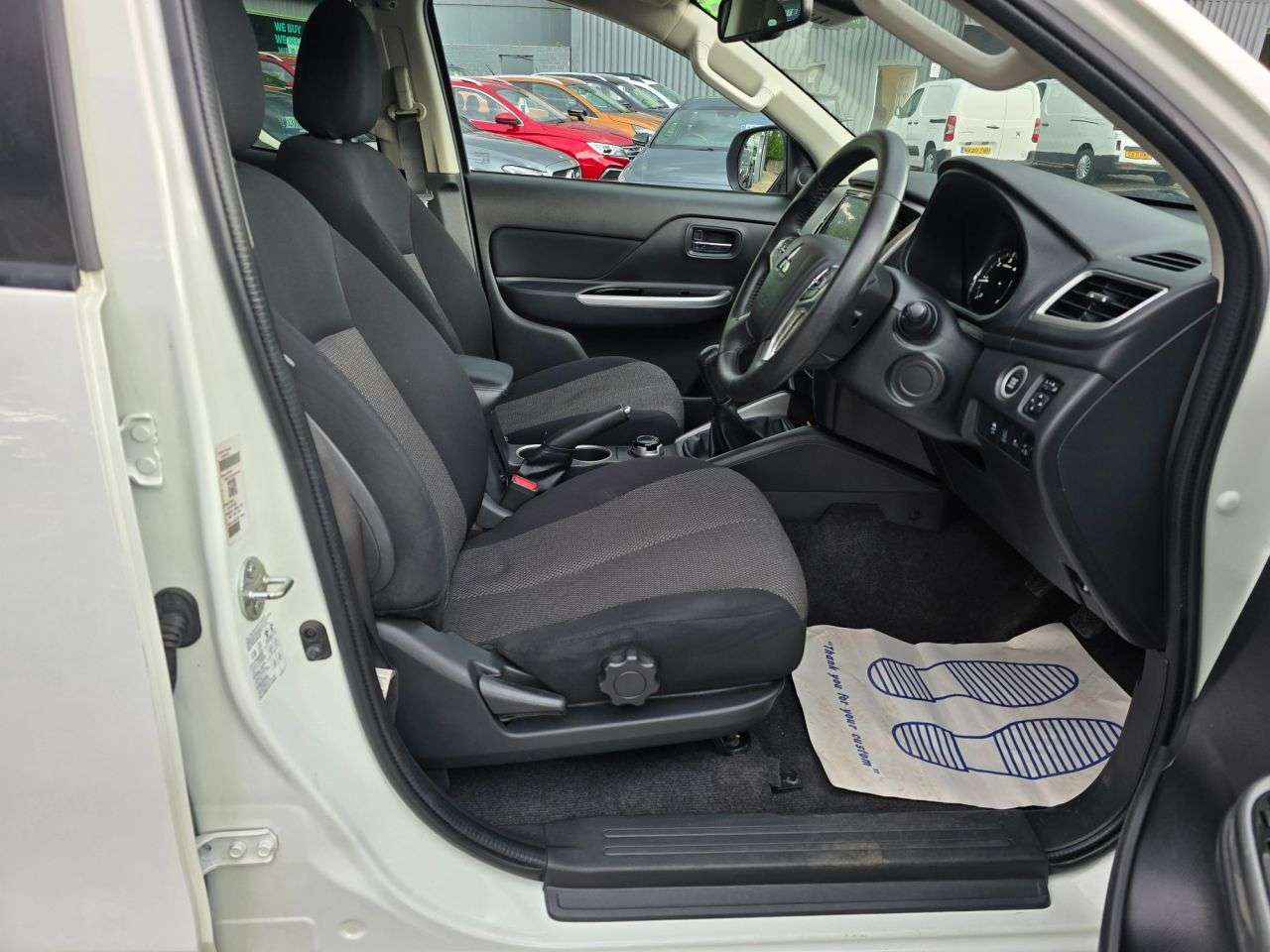 2020 MITSUBISHI L200 2020 MITSUBISHI L200