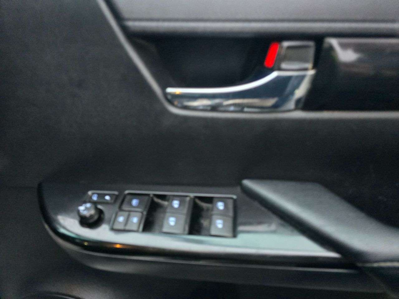 2019 TOYOTA HI-LUX 2019 TOYOTA HI-LUX