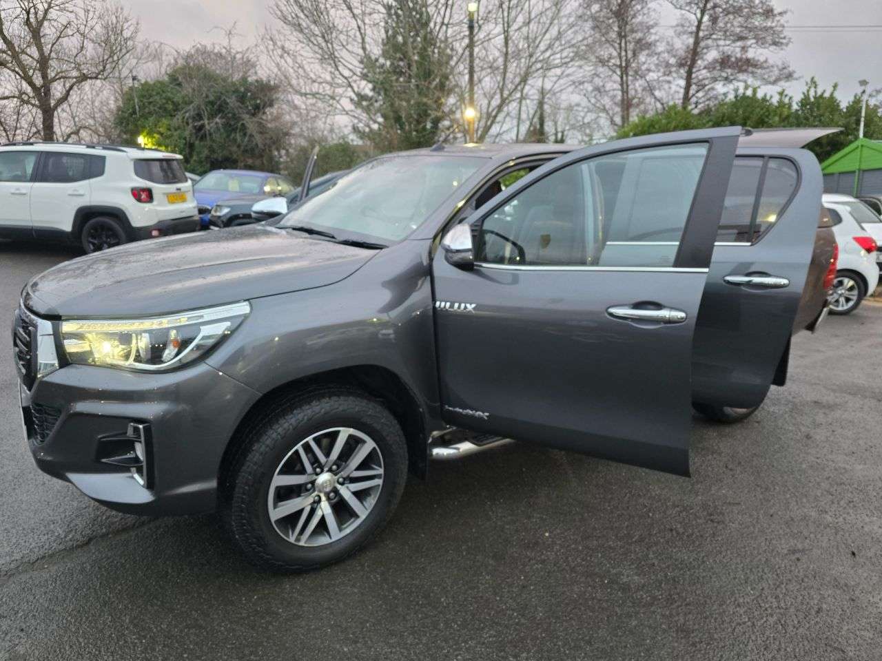 2019 TOYOTA HI-LUX 2019 TOYOTA HI-LUX