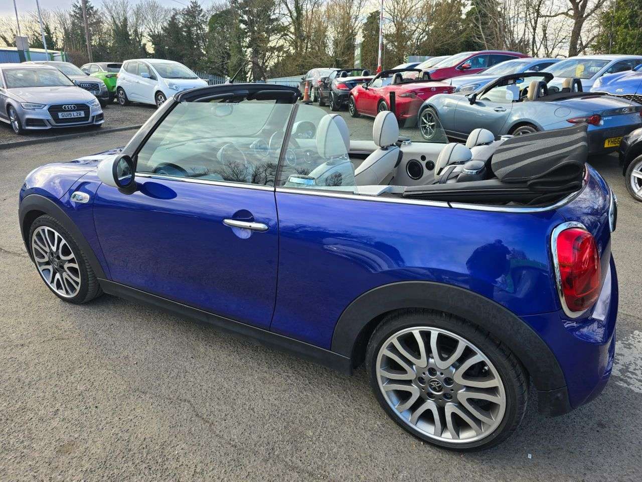 2018 MINI CONVERTIBLE 2018 MINI CONVERTIBLE