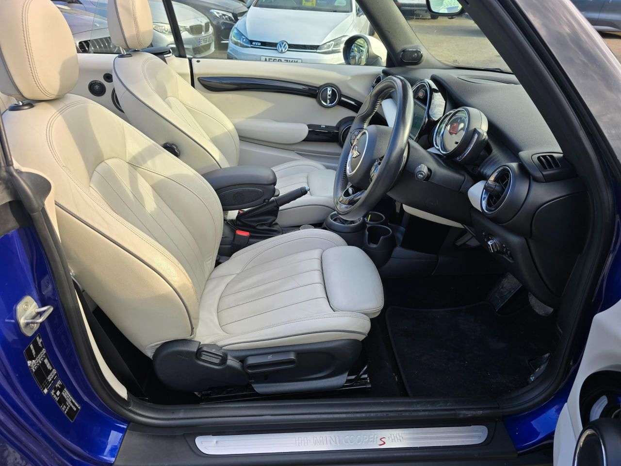 2018 MINI CONVERTIBLE 2018 MINI CONVERTIBLE