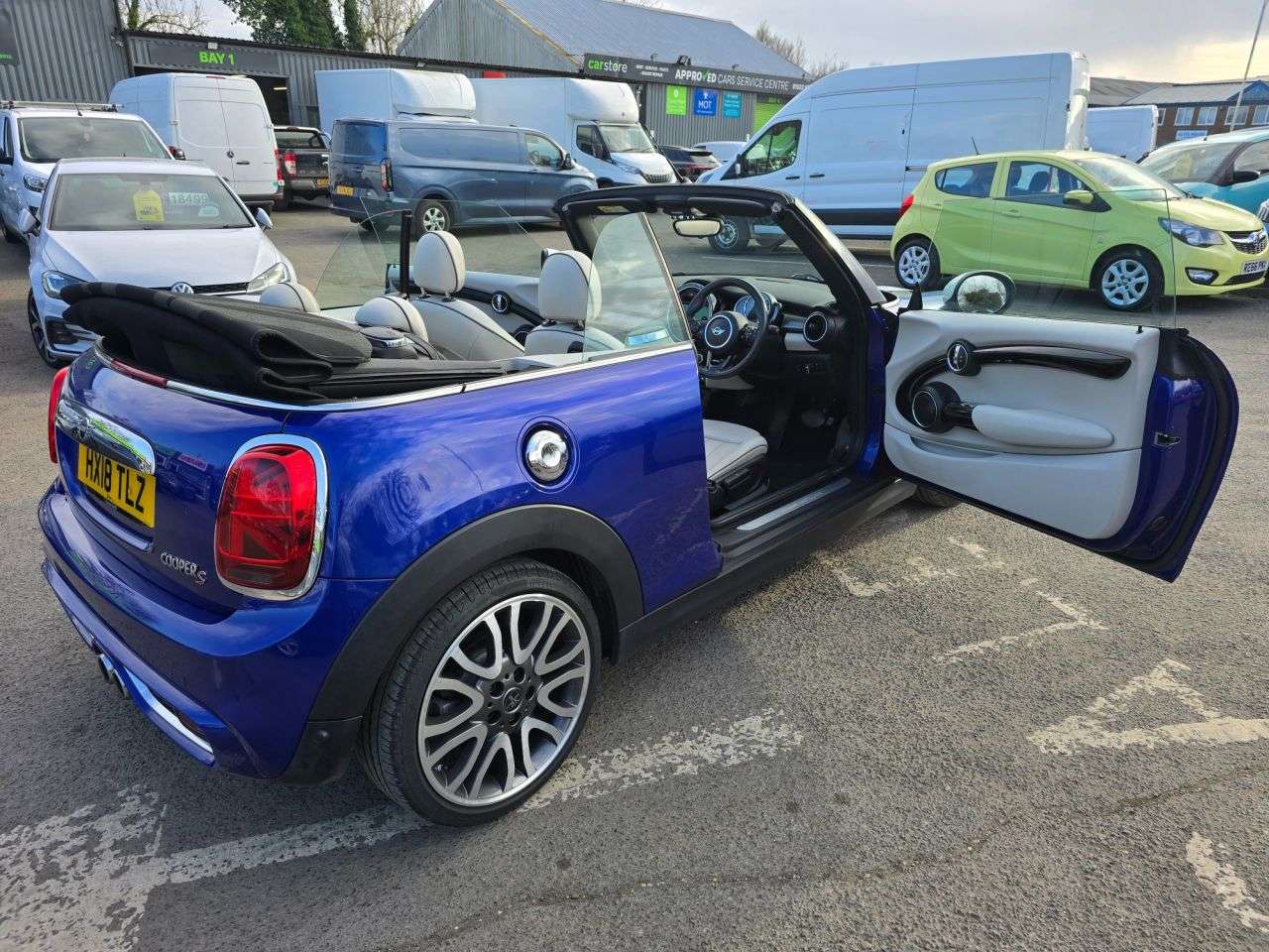 2018 MINI CONVERTIBLE 2018 MINI CONVERTIBLE