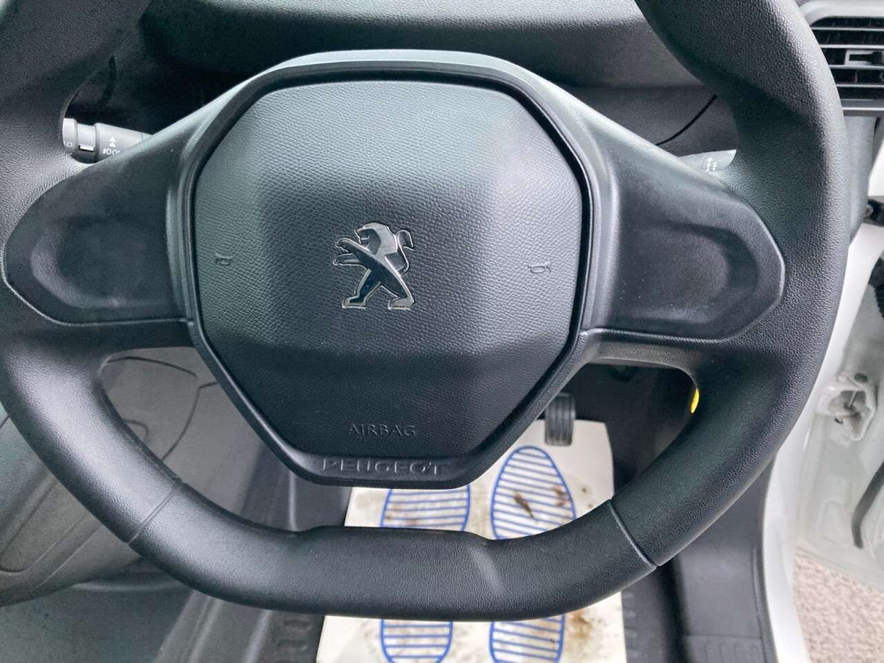 2021 PEUGEOT PARTNER 2021 PEUGEOT PARTNER