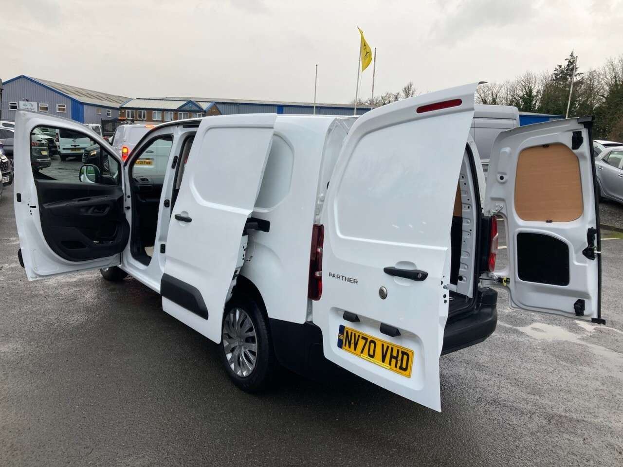 2021 PEUGEOT PARTNER 2021 PEUGEOT PARTNER