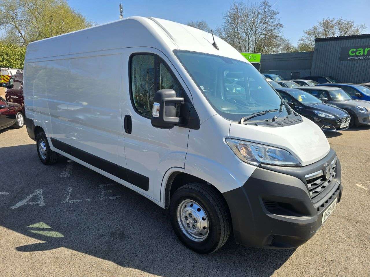 A 2022 VAUXHALL MOVANO 2.2 CDTi 3500 BiTURBO Dynamic in White with 19,953 miles, 1 owner, full ser A 2022 VAUXHALL MOVANO 2.2 CDTi 3500 BiTURBO Dynamic in White with 19,953 miles, 1 owner, full ser