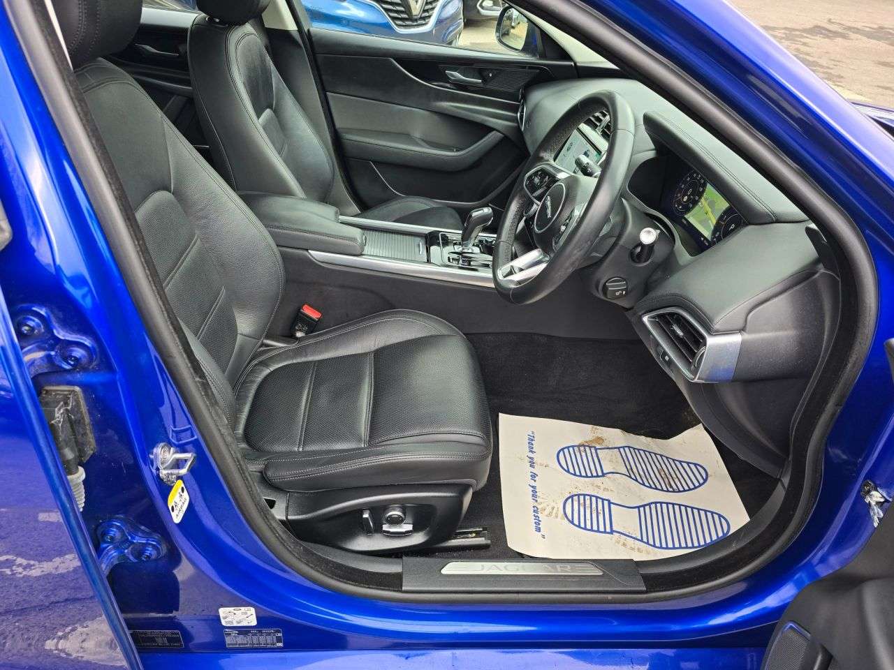 2019 JAGUAR XE 2019 JAGUAR XE