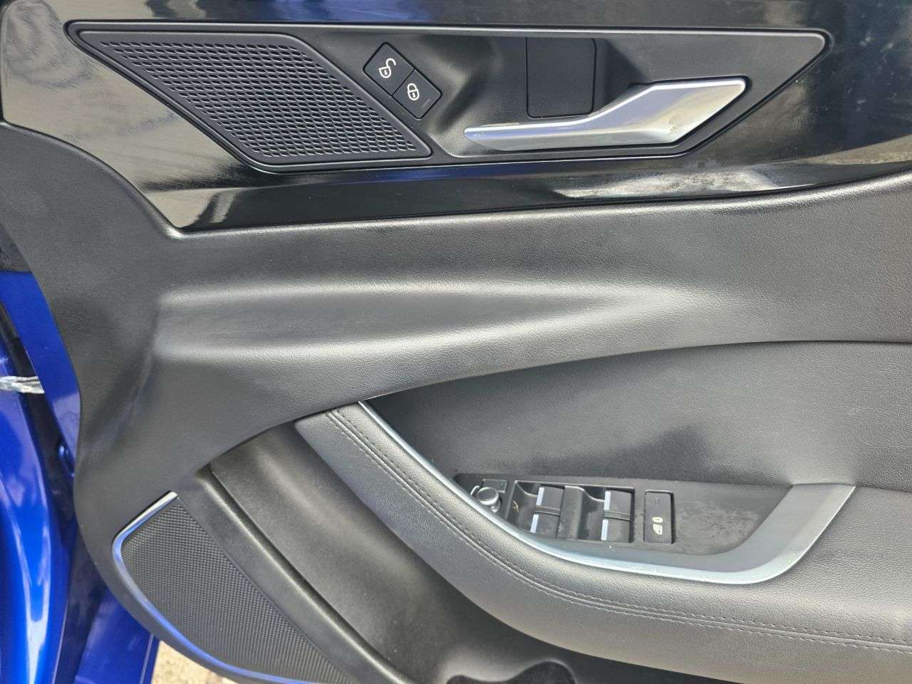 2019 JAGUAR XE 2019 JAGUAR XE